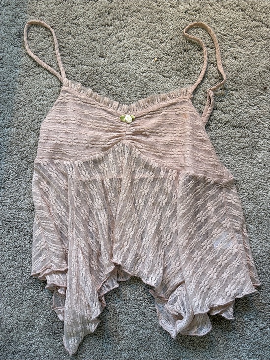HYFVE Tops - HYFVE Blush Pink Lace Handkerchief Hem Cami